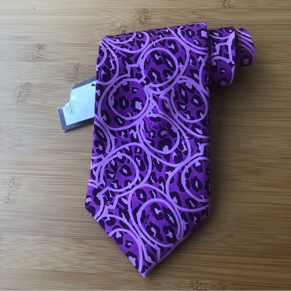 Coach Purple Leopard Animal Print Silk Mens Tie Necktie NWT Lilac Ocelot - Picture 1 of 6